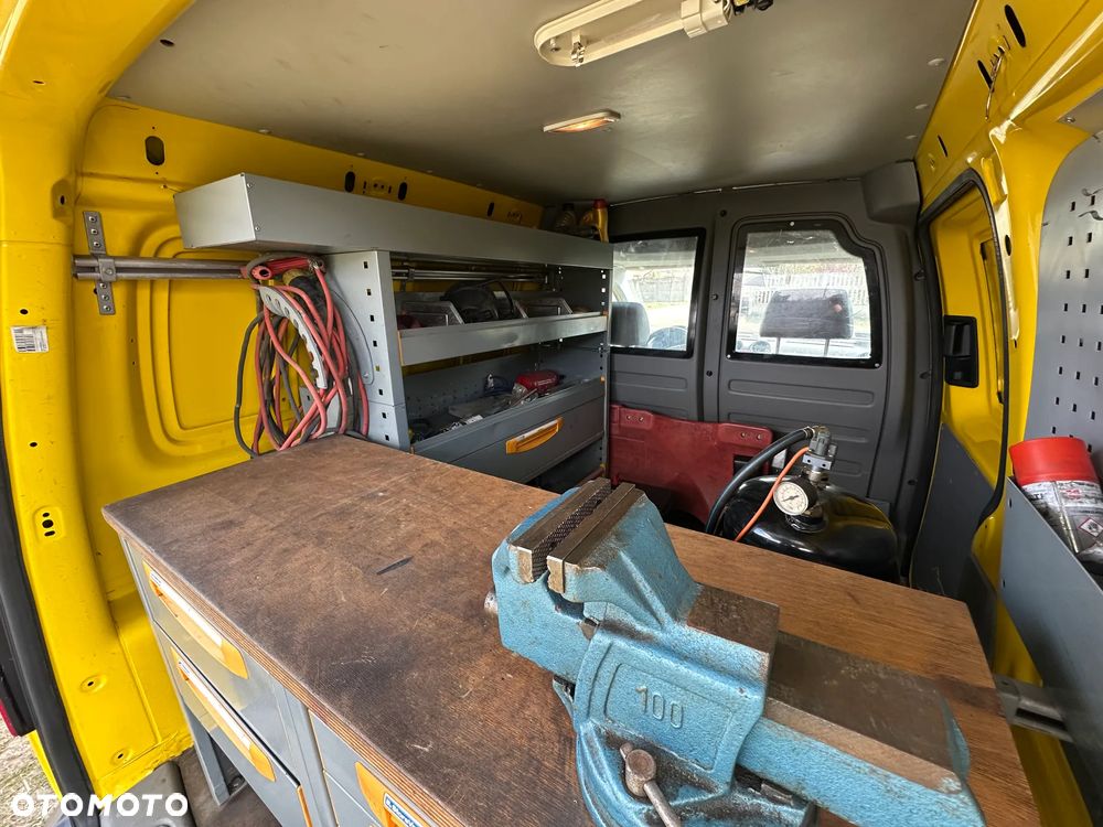 Volkswagen Caddy - 19