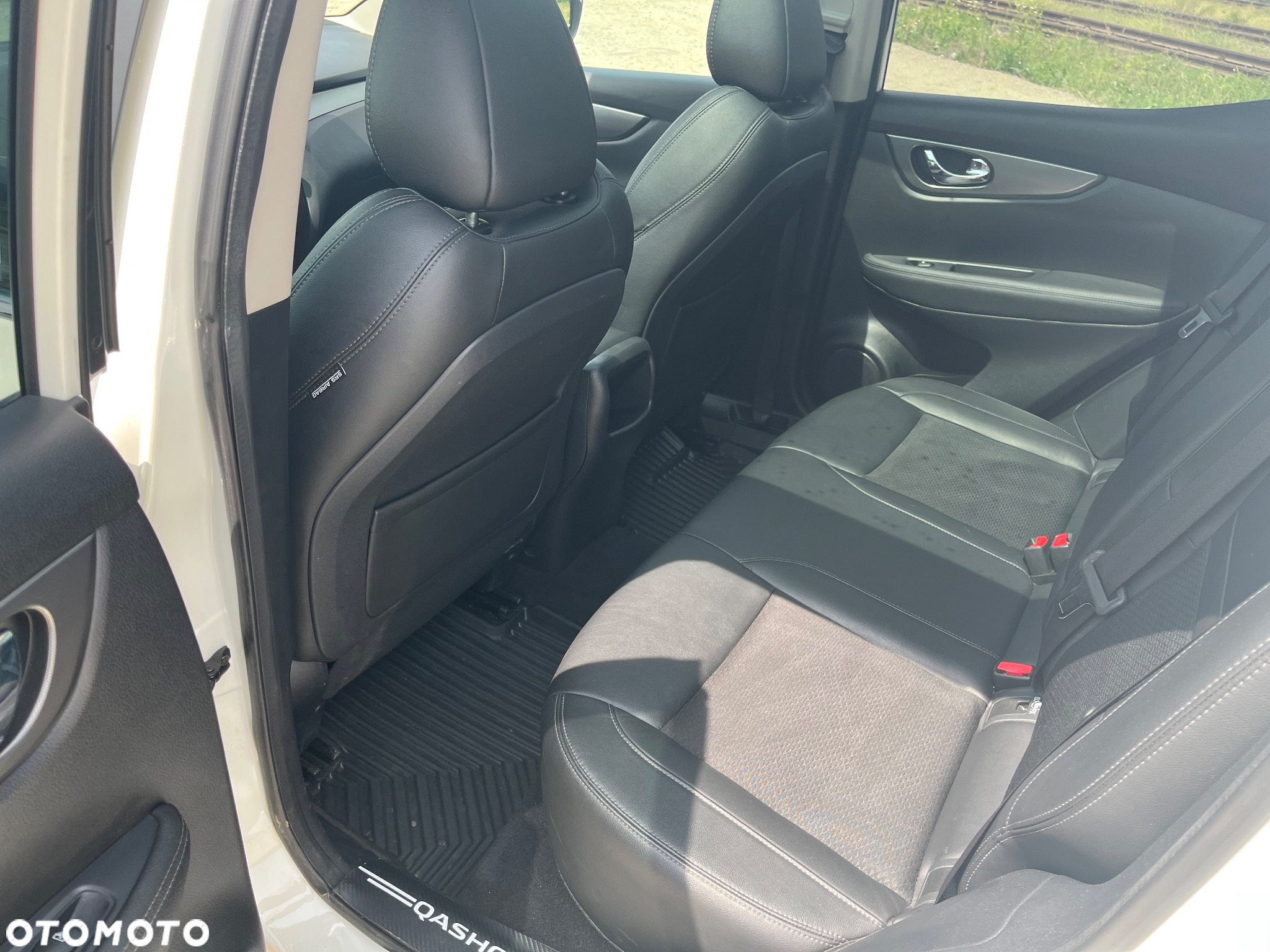 Nissan Qashqai 1.2 DIG-T Tekna+ - 12