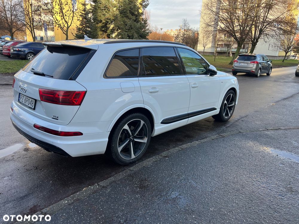 Audi Q7 - 3