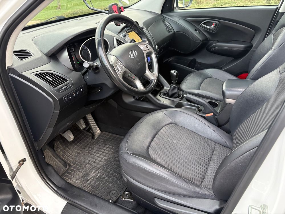 Hyundai ix35 1.7 CRDi 2WD blue Style - 17