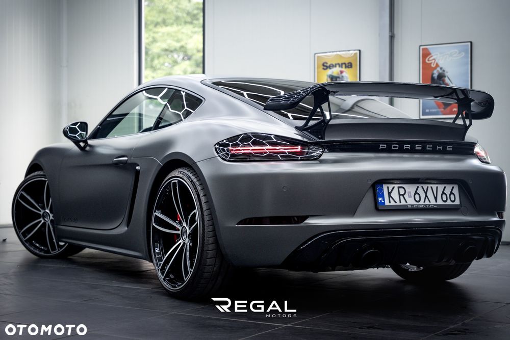 Porsche 718 Cayman - 10