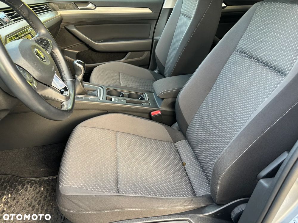 Volkswagen Passat 1.5 TSI EVO Business - 22