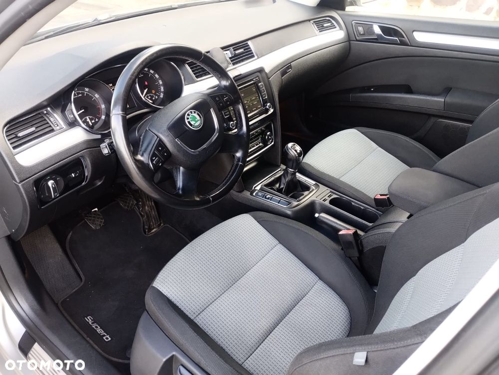 Skoda Superb 1.8 TSI Elegance - 7