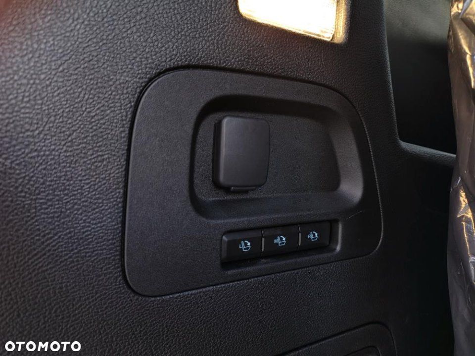 Ford S-Max - 16