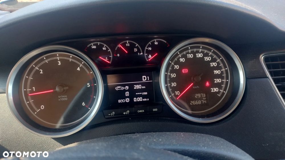 Peugeot 508 BlueHDi FAP 180 Automatik Stop&Start Allure - 14