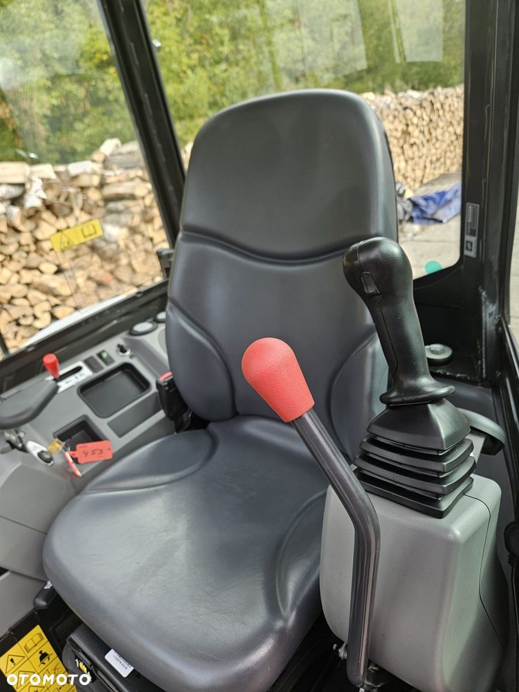 Bobcat e27 - 6