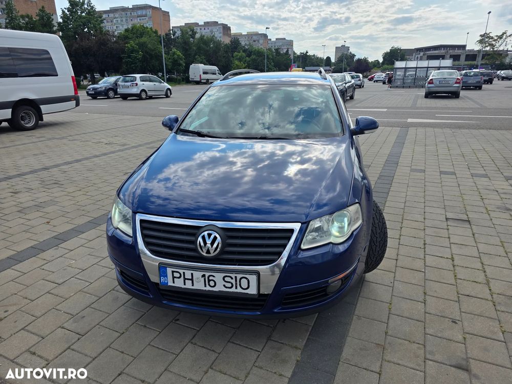 Volkswagen Passat 2.0 TDI Trendline DPF DSG - 1