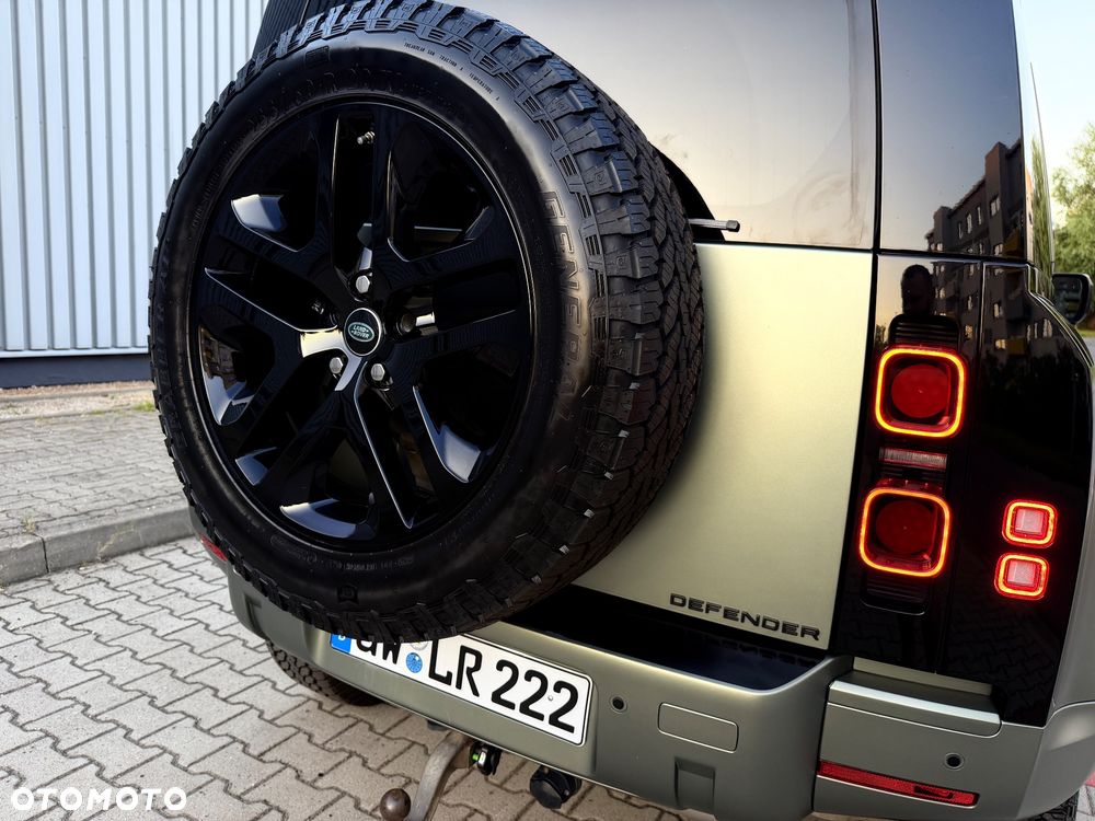 Land Rover Defender 110 D200 SE - 22