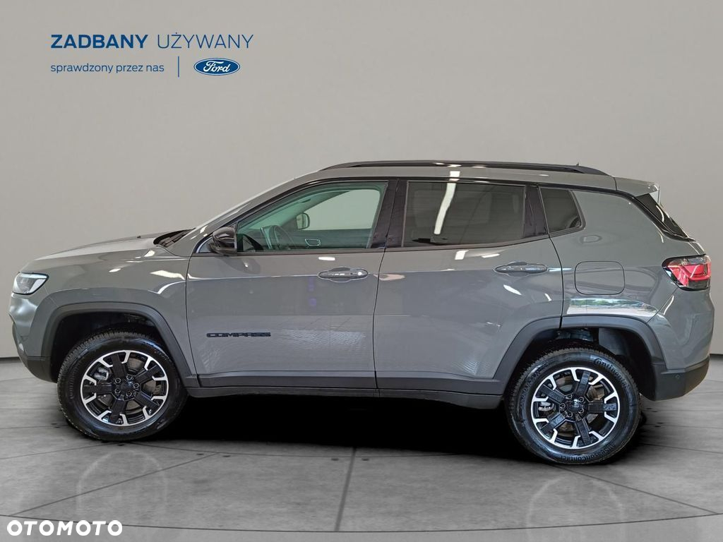 Jeep Compass - 5