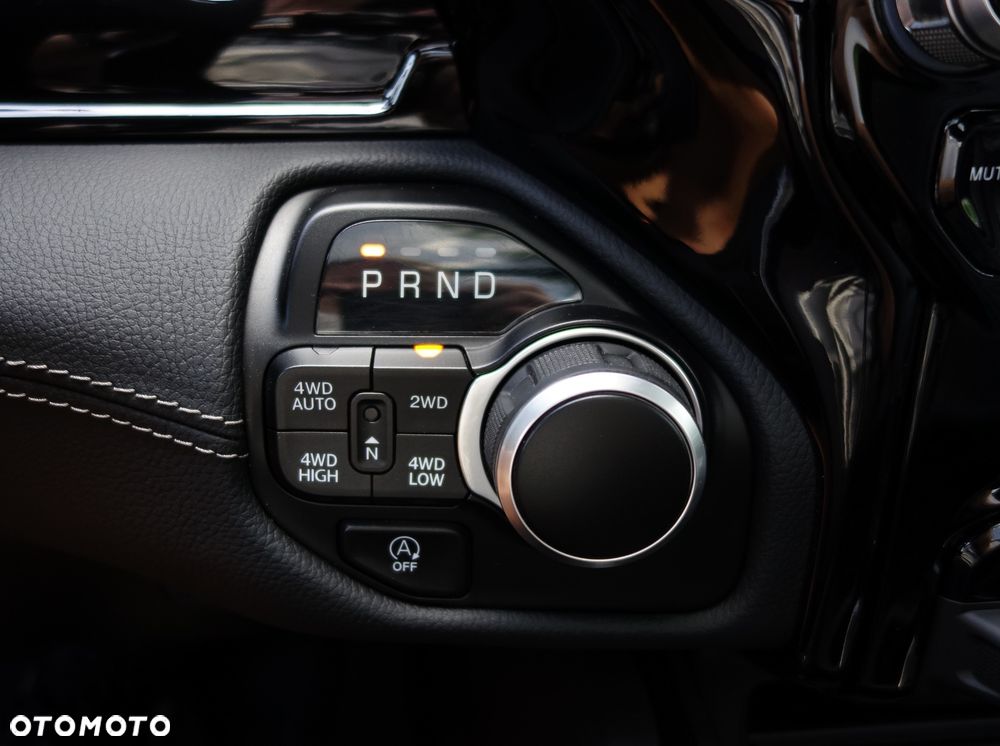 RAM 1500 5.7 Crew Cab Shortbed Laramie Sport Full - 20