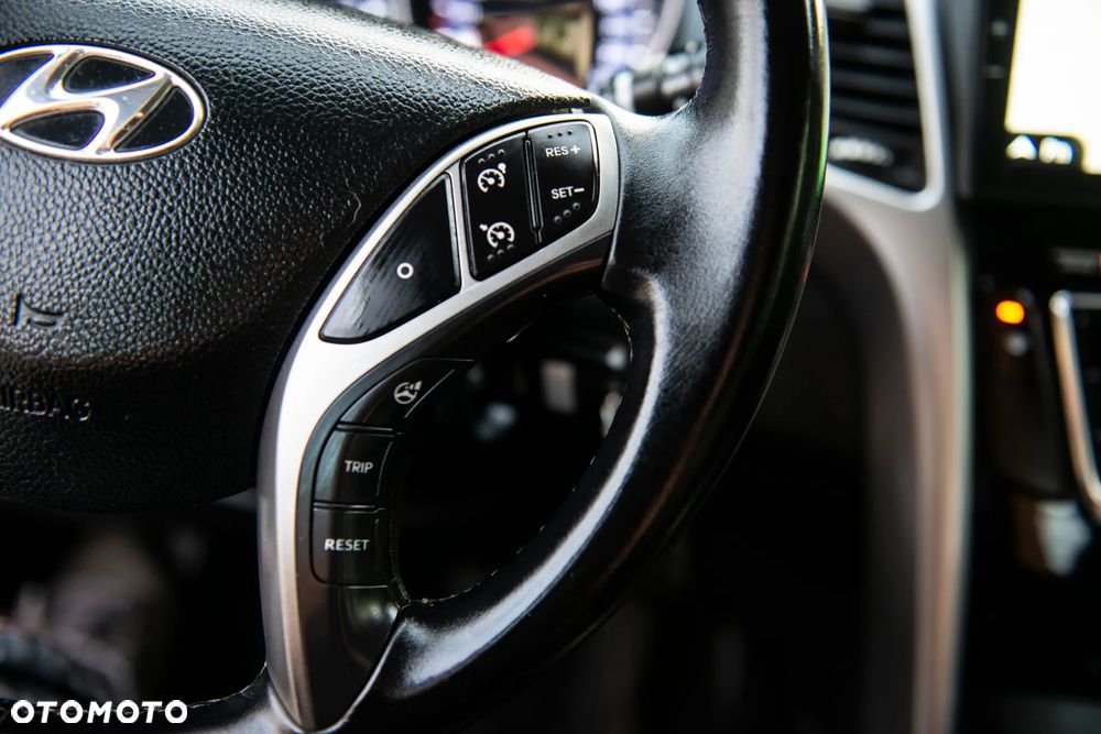 Hyundai i30 1.6 Style - 27