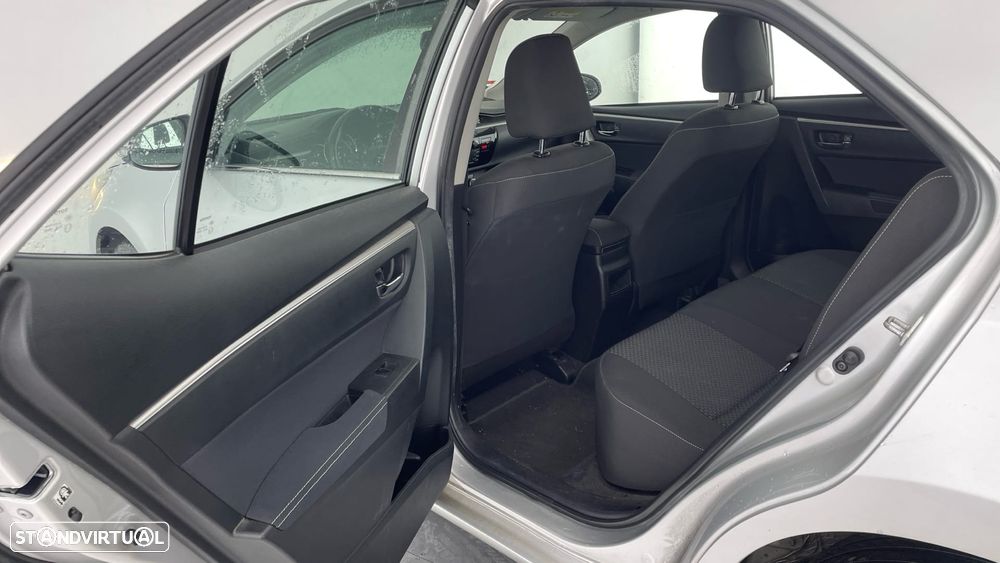 Toyota Corolla 1.4 D-4D Comfort - 3