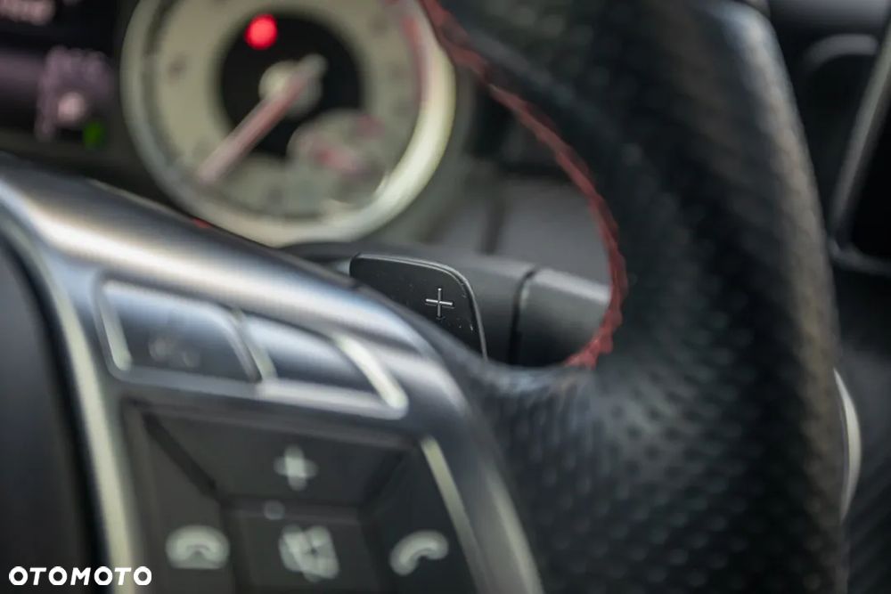 Mercedes-Benz Klasa A 200 CDI 4Matic 7G-DCT AMG Line - 30