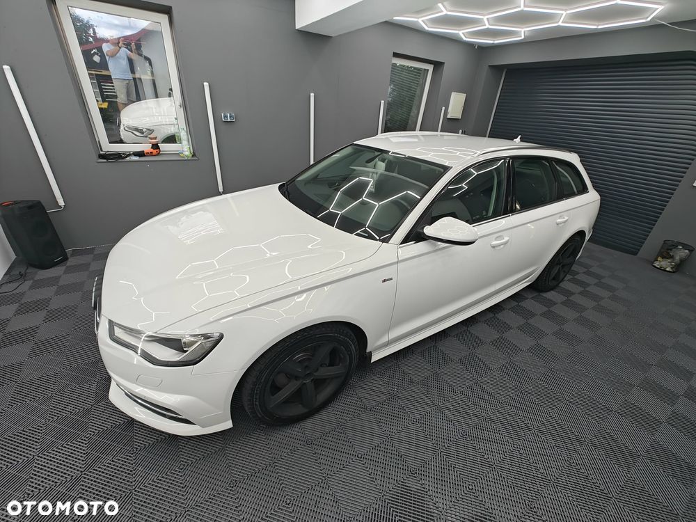 Audi A6 Avant - 1