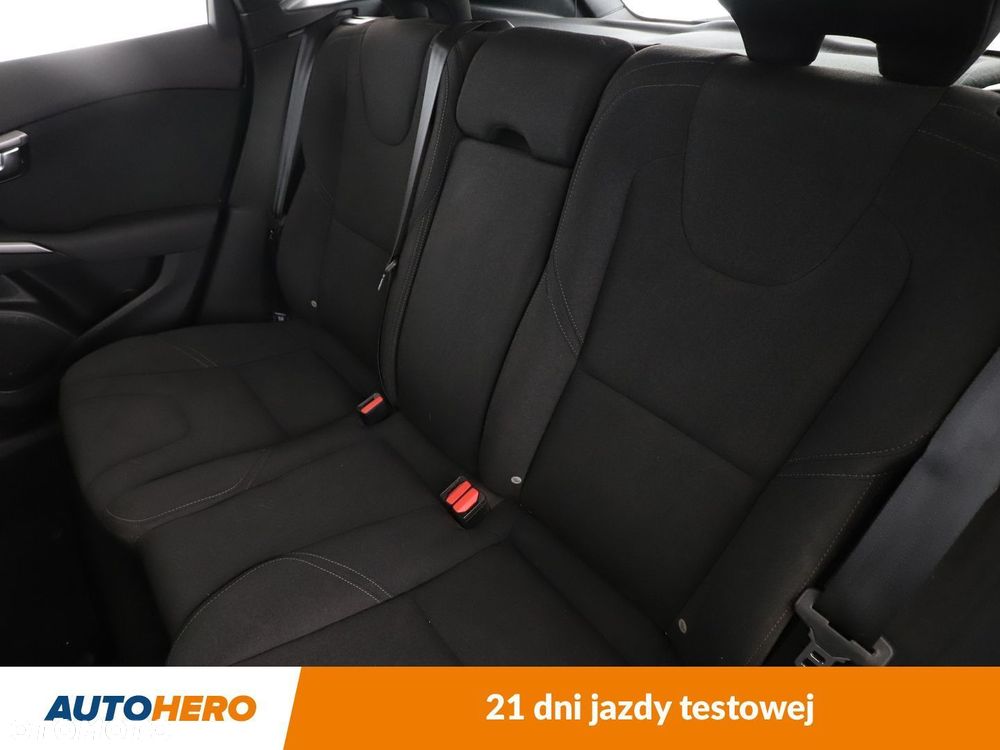 Volvo V40 D2 Kinetic - 14