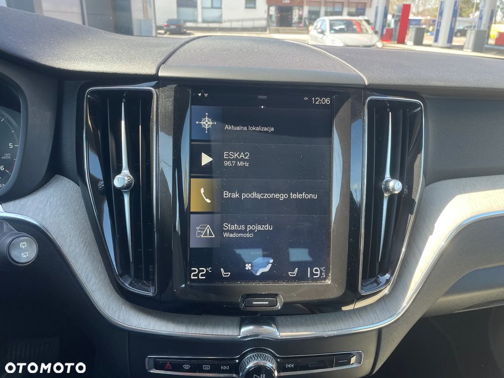 Volvo XC 60 D5 SCR AWD Momentum - 21