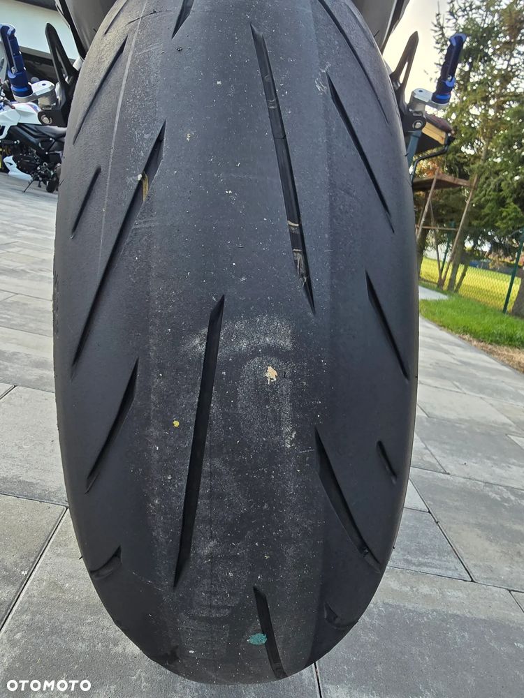 Triumph Speed Triple - 16