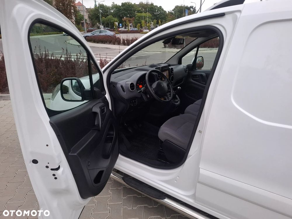 Peugeot Partner LONG 1.6HDI 3OSOBOWY KLIMA NAVI - 12