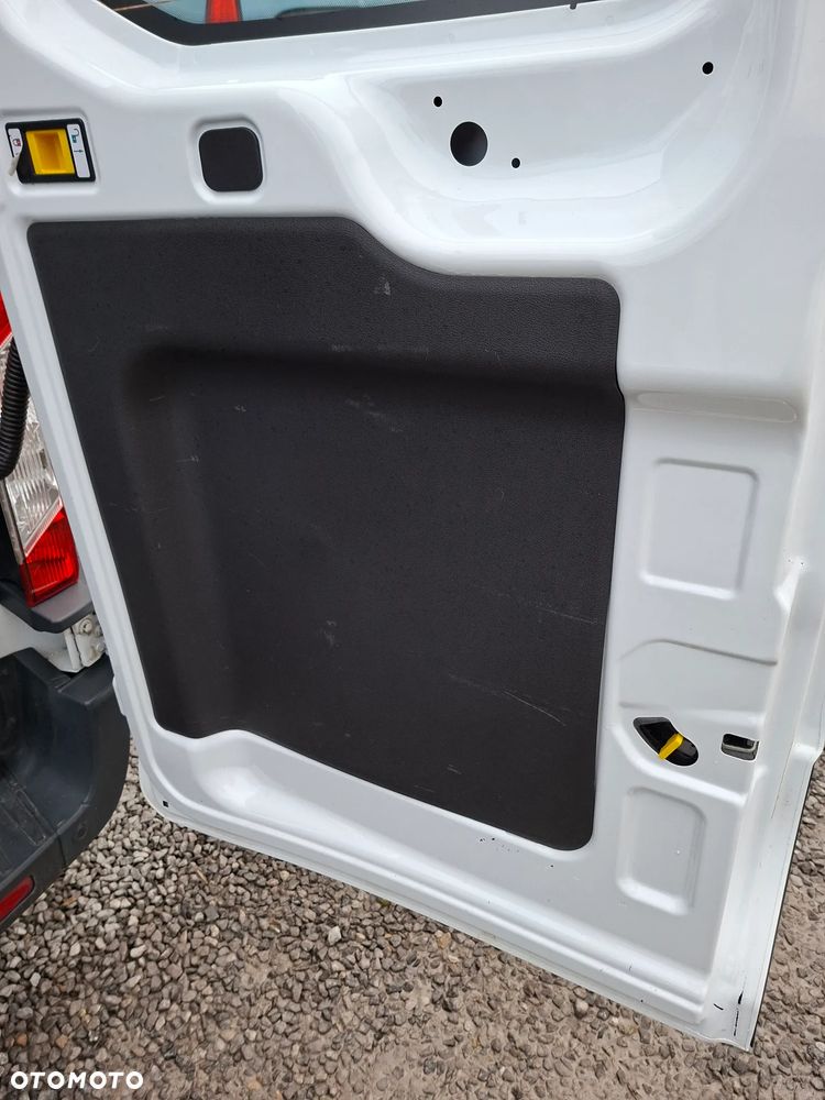 Ford Transit - 26