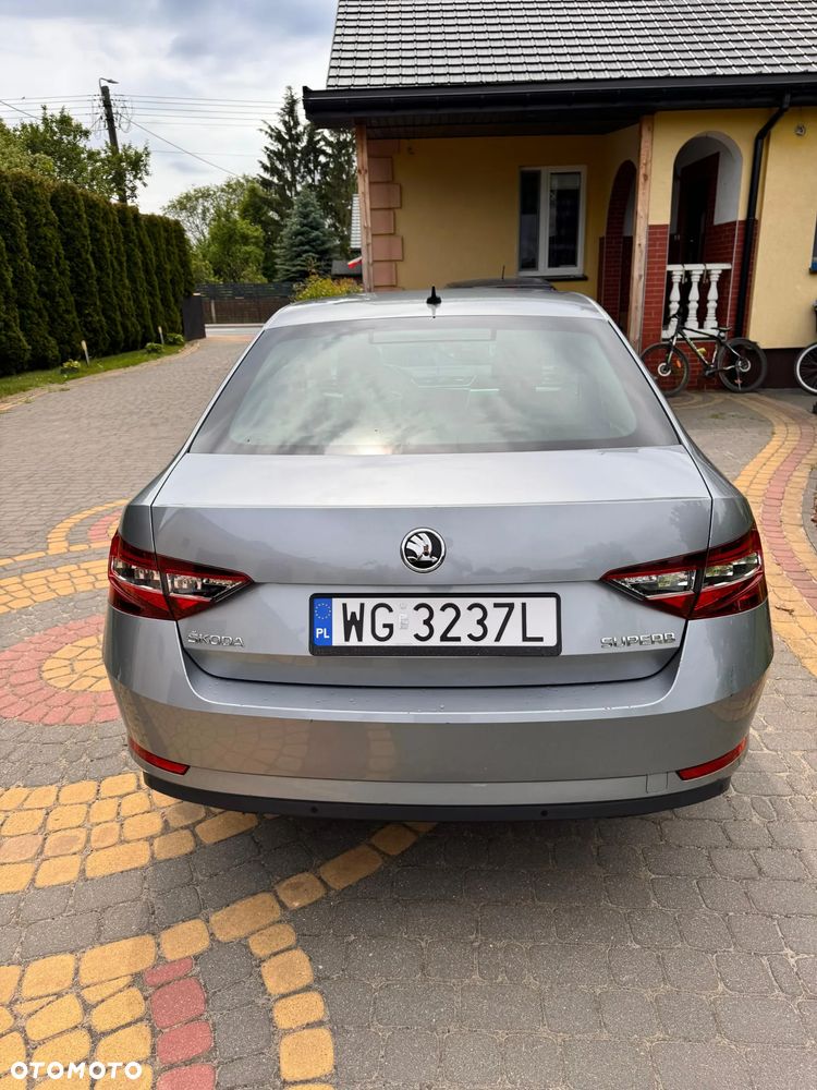 Skoda Superb 1.5 TSI ACT Active DSG - 8