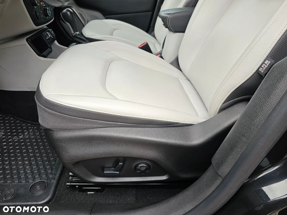 Jeep Renegade 1.3 GSE T4 Turbo 80th Anniversary FWD S&S - 15