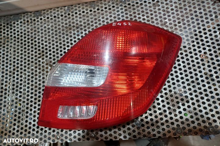 Lampa / Tripla stop dreapta pe aripa 5J6945096 Skoda Fabia 5J [faceli - 1