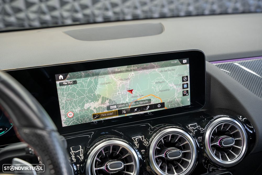 Mercedes-Benz GLA 250 e 8G-DCT AMG Line - 31