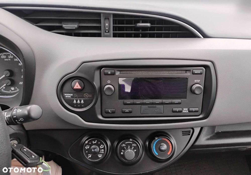 Toyota Yaris - 13
