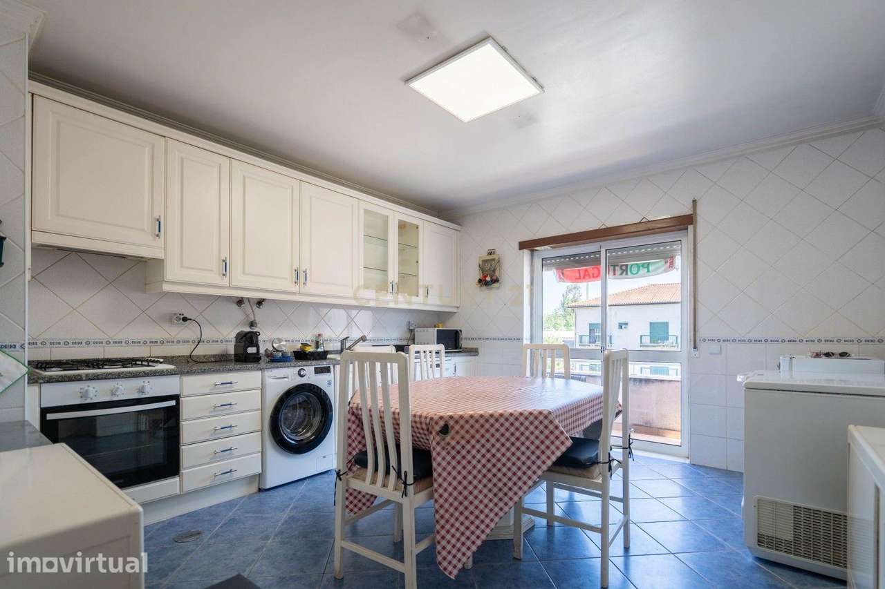 Apartamento T3 em Poiares, Vila Nova de Poiares - Grande imagem: 3/46
