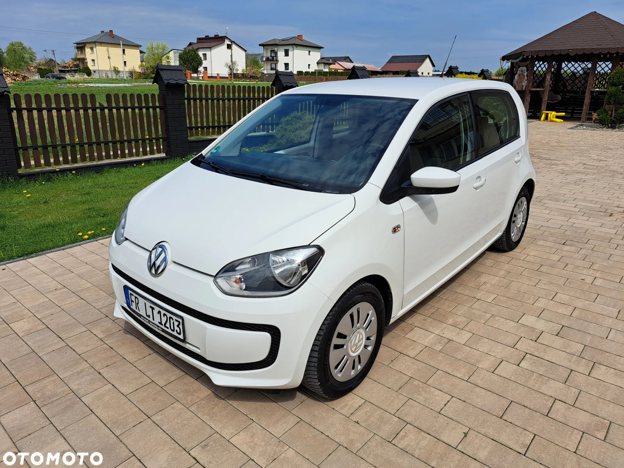 Volkswagen up! white style - 3
