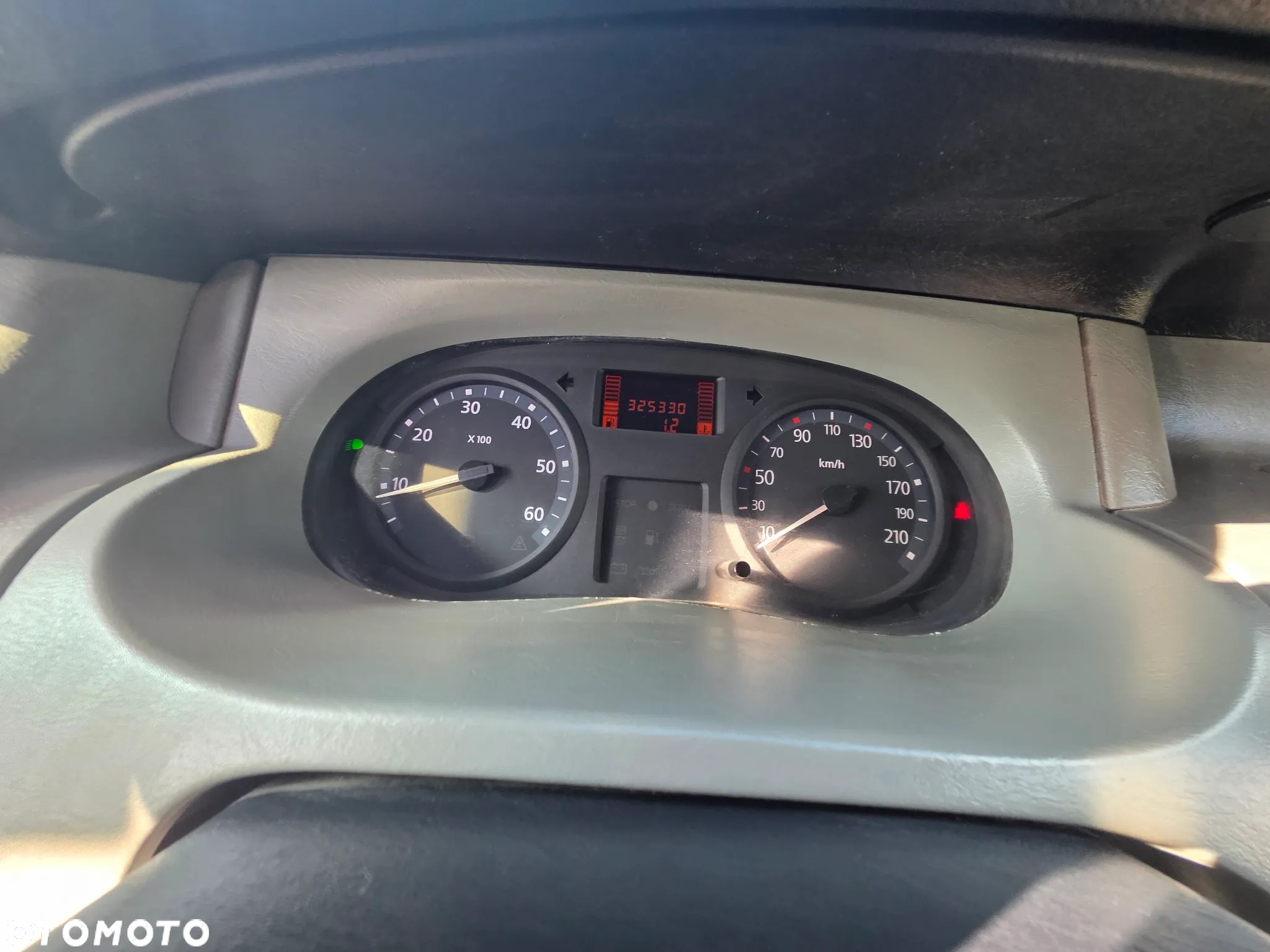 Renault Trafic - 8