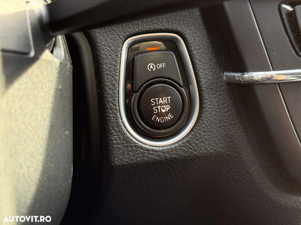 BMW Seria 3 320d Aut. - 24