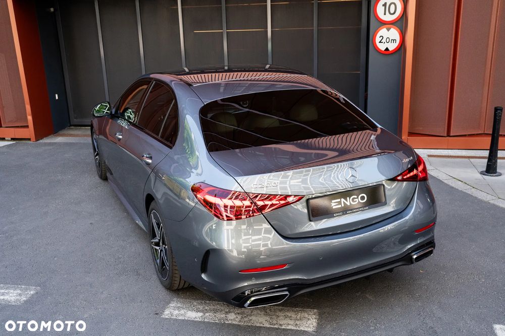 Mercedes-Benz Klasa C 200 mHEV 4-Matic AMG - 15