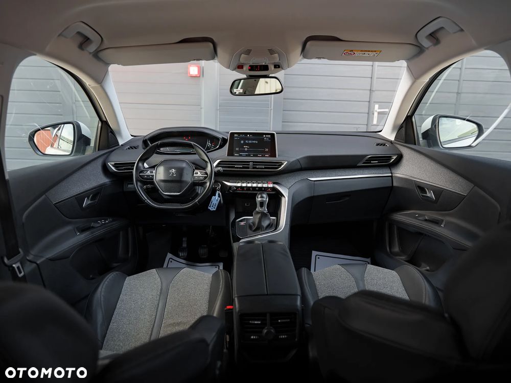 Peugeot 3008 1.5 BlueHDi Allure S&S - 18