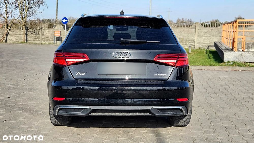 Audi A3 Sportback 1.4 TFSI e-tron Sport S tronic - 13