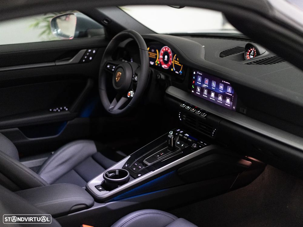 Porsche 911 (992) Carrera GTS PDK - 42