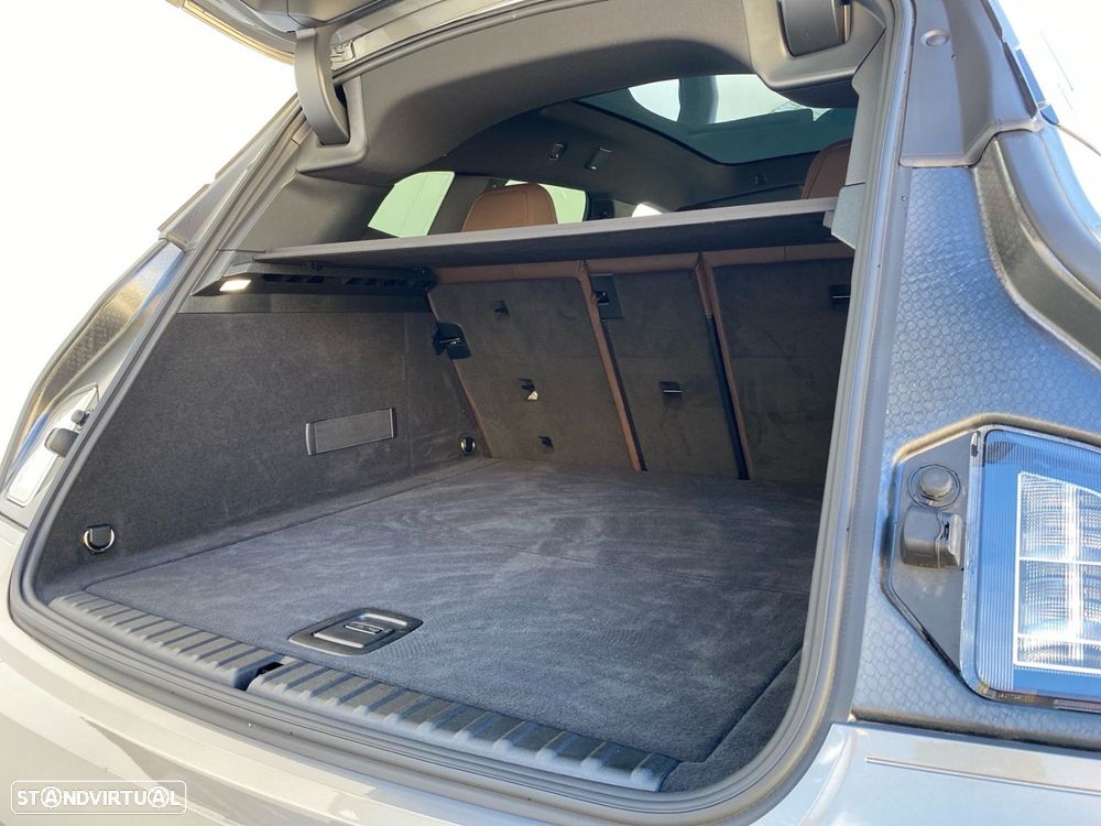 BMW iX xDrive 50 Pack Desportivo - 23