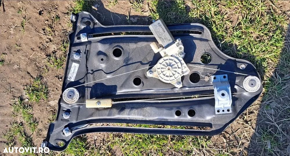 Macara geam stanga dreapta fata bmw E81 E82 E88 - 1