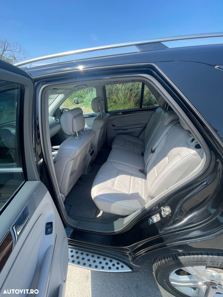 Mercedes-Benz ML 300 CDI BlueEfficiency Aut - 12