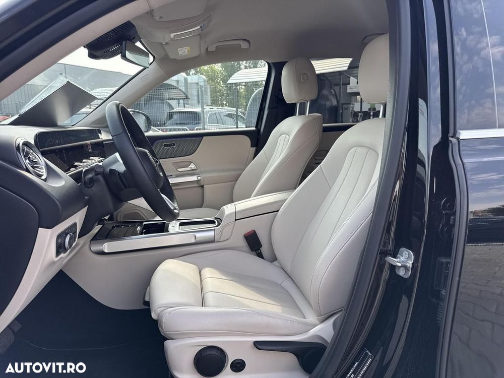 Mercedes-Benz GLB - 15