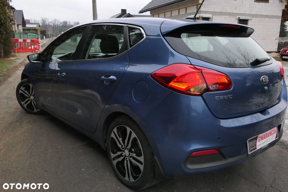 Kia Ceed 1.6 GDI Dream-Team Edition - 5
