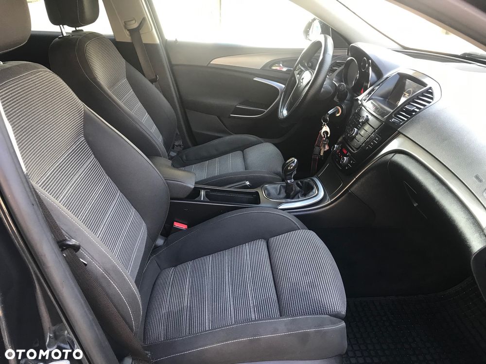 Opel Insignia - 18