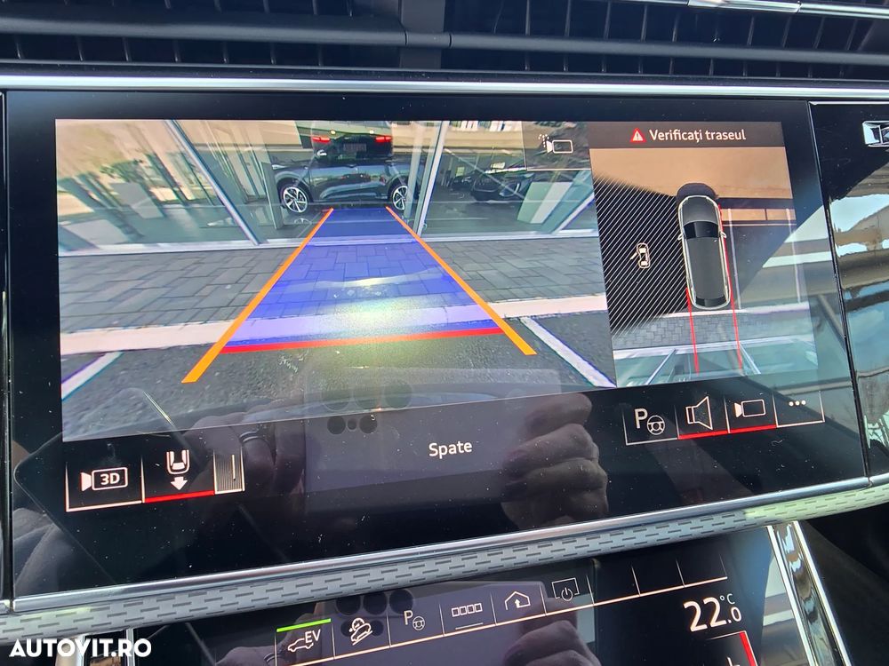 Audi Q8 55 TFSI e quattro Tiptronic PHEV - 14