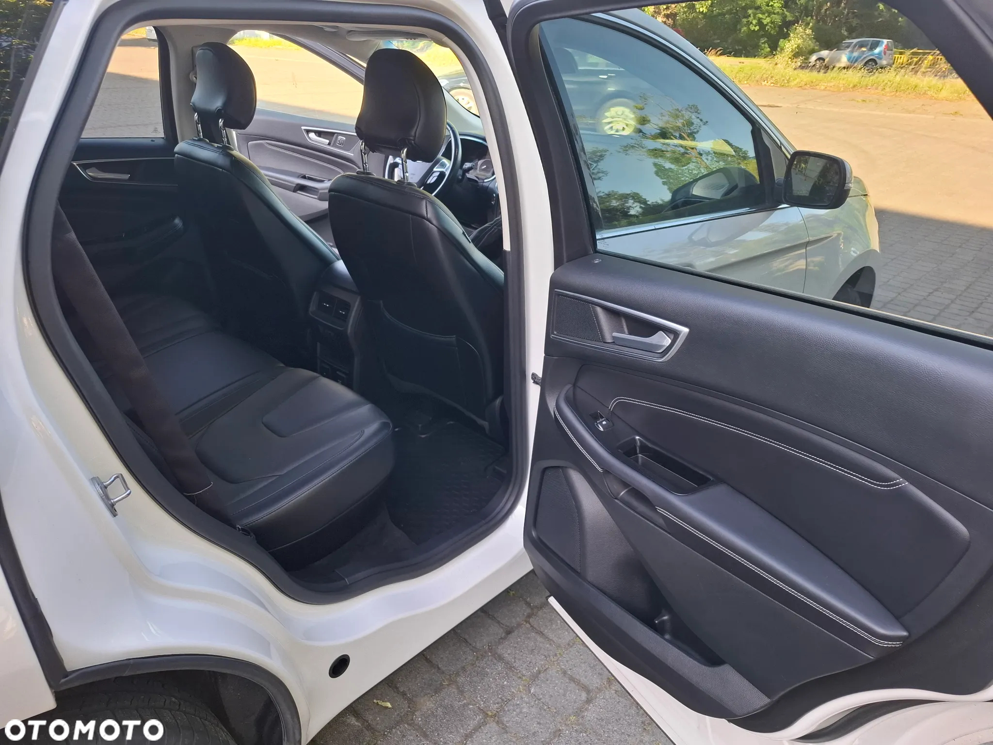 Ford Edge - 8