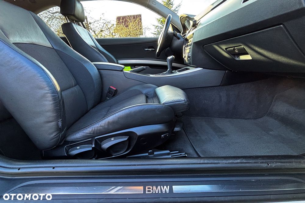 BMW Seria 3 320i - 8