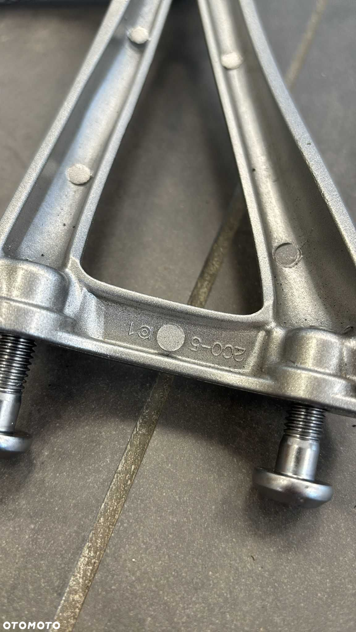 Podnóżek Pasażera Set Prawy Yamaha YZF-R6 RJ11 RJ15 [1504] - 7