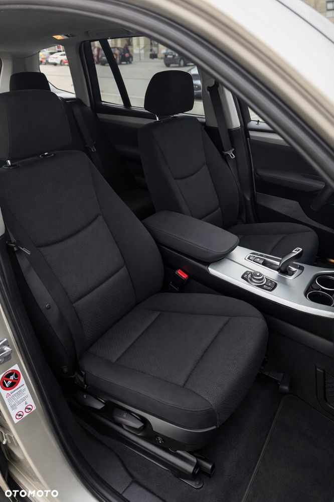 BMW X3 sDrive20i xLine - 10