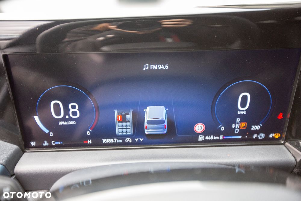 Ford Tourneo Custom - 17