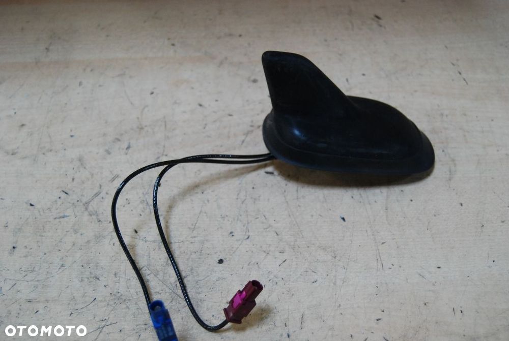 ANTENA GPS 3C0035407N AUDI A4 B7 - 3