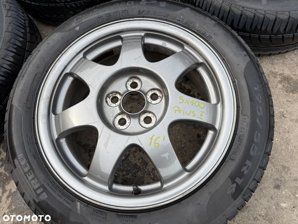 Felgi 16' koła Toyota Prius II 5x100 16x6J ET45 centr 54,1 OE - 2